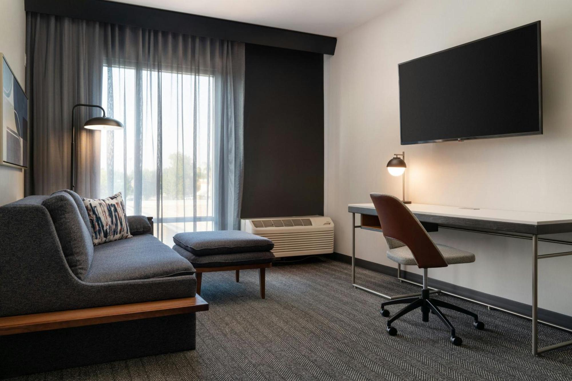 Hotel Courtyard By Marriott Fresno Clovis Exterior foto