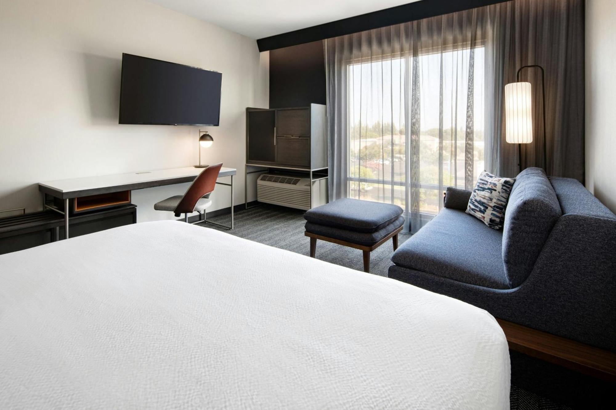 Hotel Courtyard By Marriott Fresno Clovis Exterior foto